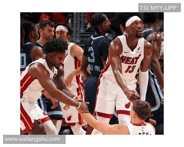 热火队以大比分击败黄蜂队：全面剖析这场精彩绝伦的胜利